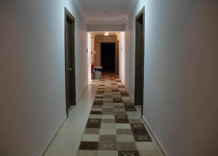 Le Moral Αλάνια